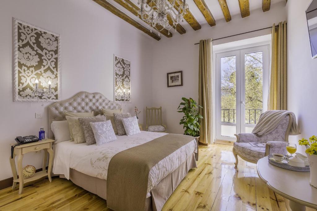 Palacio Apartment | Oriente Palace Apartments