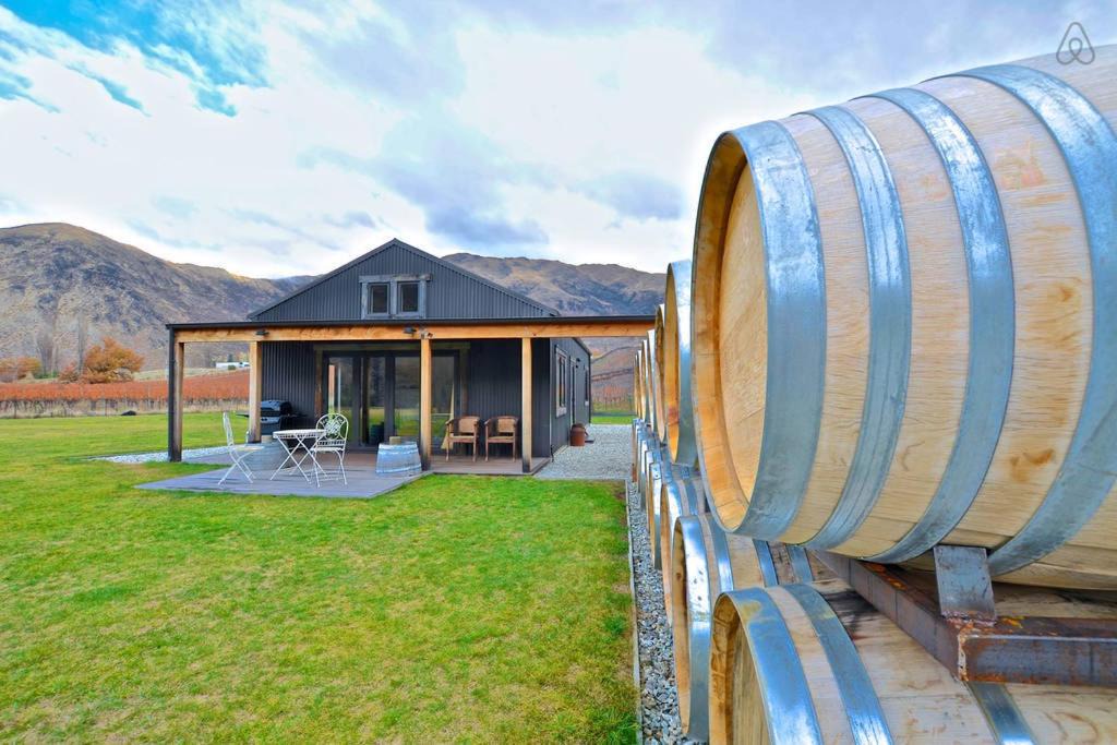 Gibbston House | Pagan Vines Vineyard Accommodation