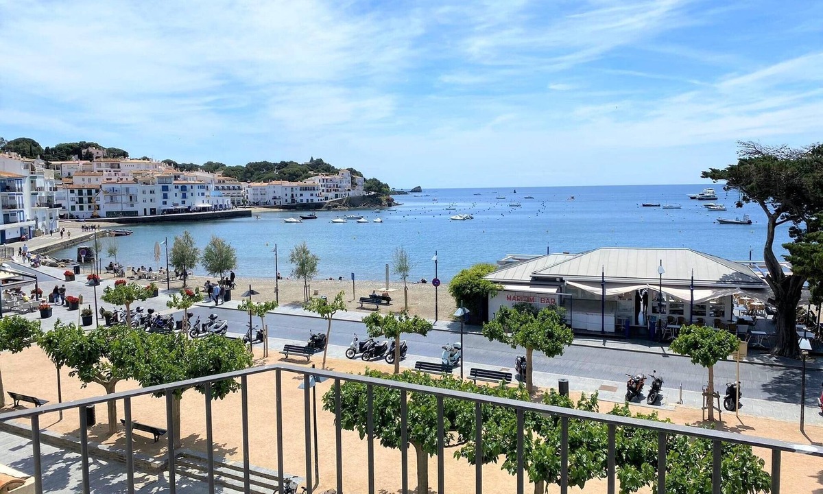 Portlligat Apartment | PASSEIG II - Apartment in Cadaqués center with sea views