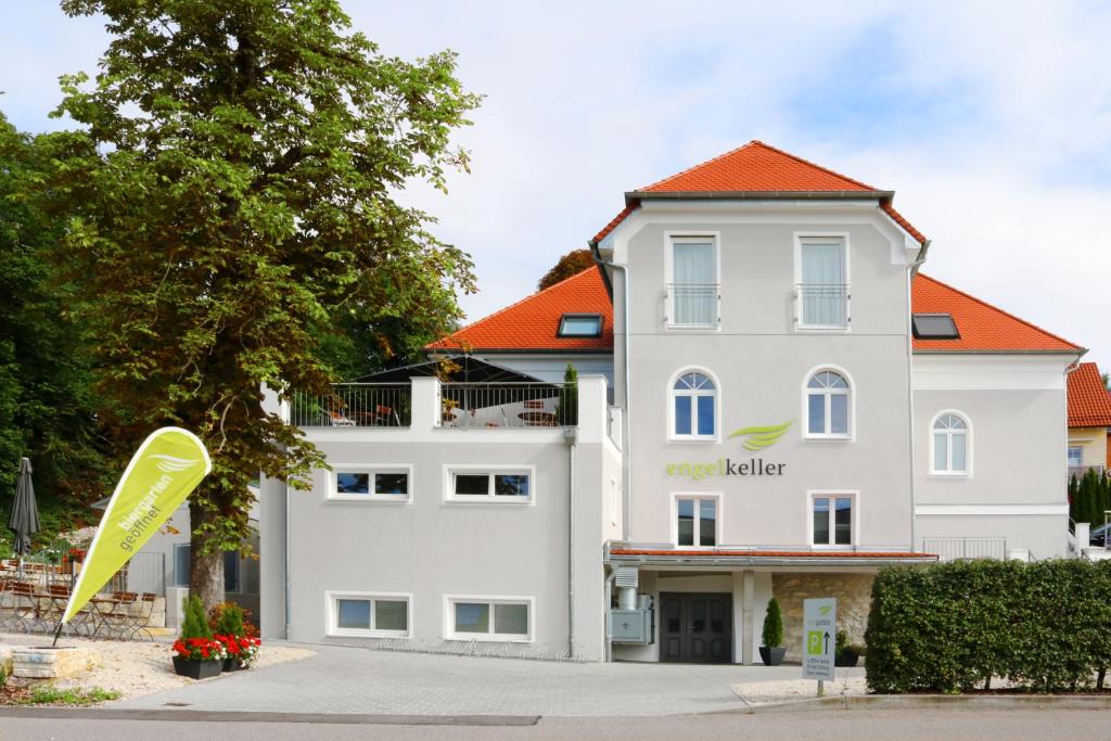 Donauwoerth House | Pension Engelkeller