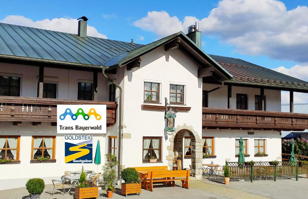 Philippsreut House | Pension Philippsreut "Zum Pfenniggeiger" Am Goldsteigwanderweg