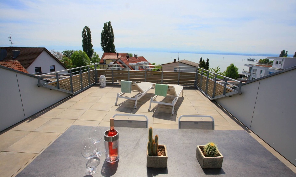 Immenstaad am Bodensee Apartment | Penthouse See-flair Traumhafte Ferienwohnung mit Grandioser See-/und Alpensicht