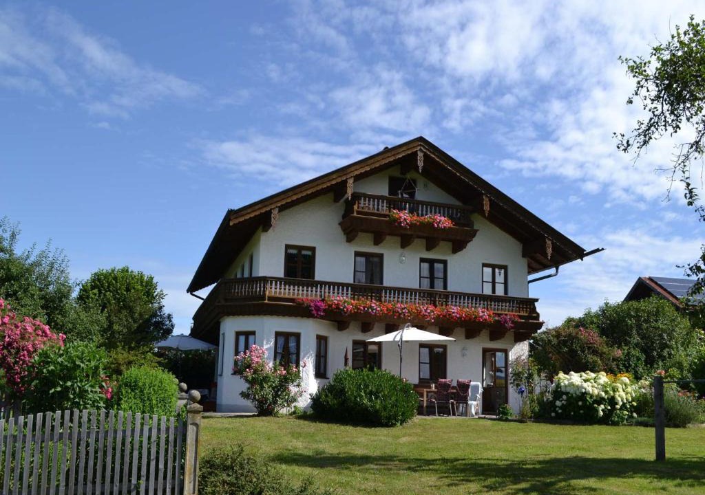 Bad Endorf Apartment | Pichler Roswitha