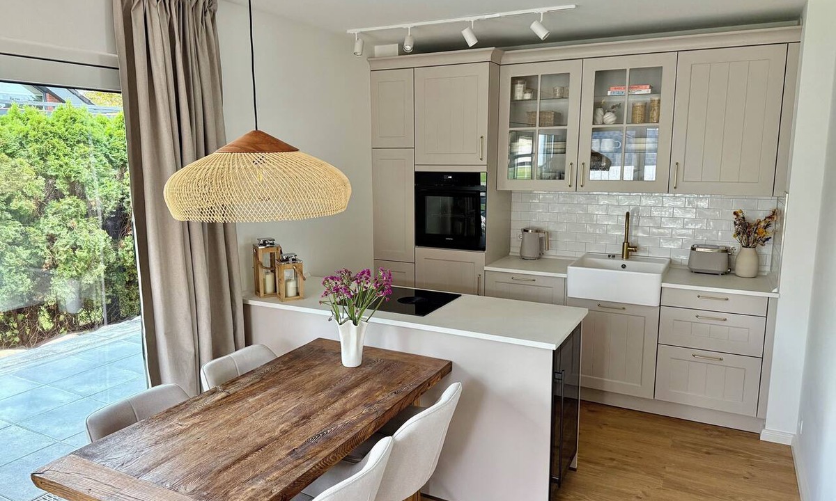 Haffkrug Apartment | Pier 2: 200m to the sea, terrace, sauna, fireplace (first floor)