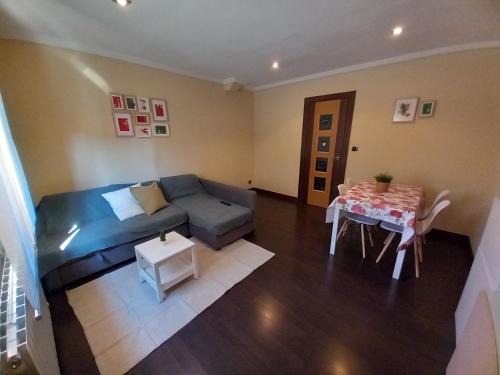 Llodio Apartment | Piso entero llodio a 17km de BILBAO tren y bus
