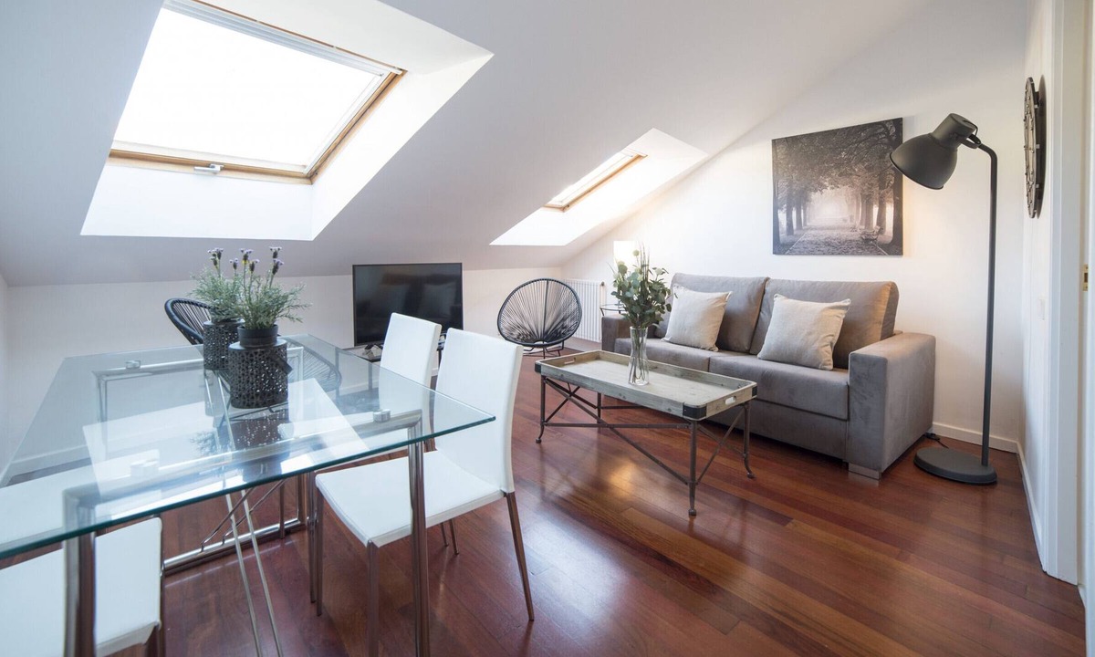 Malasana Apartment | Plaza España V, 1 bedroom, 5 persons, 1 bathroom, air conditioner, free wifi