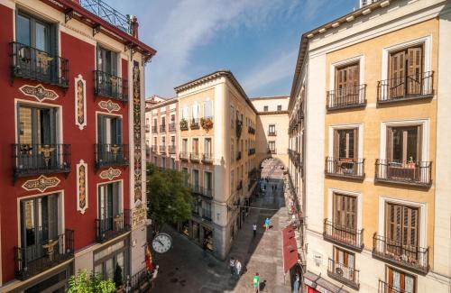 Ciudad Universitaria Apartment | Plaza Mayor View Apartment in City Center