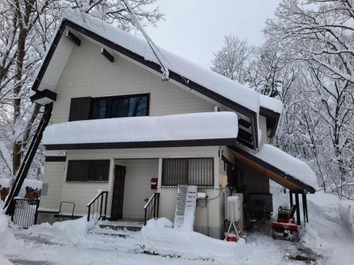 Hokujo Cabin | Powder Peak Misorano Free courtesy car