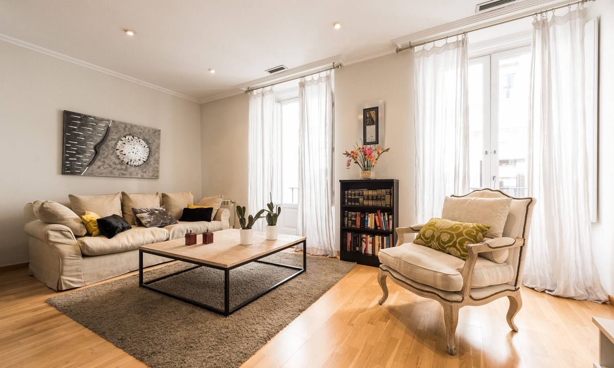 Cortes Apartment | Prado Museum Apartment