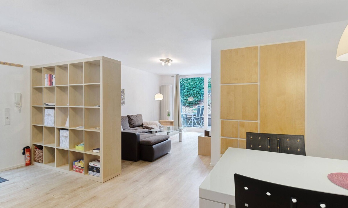 Singen Apartment | Premium Apartment 'Dörr' with Private Terrace and Wi-Fi