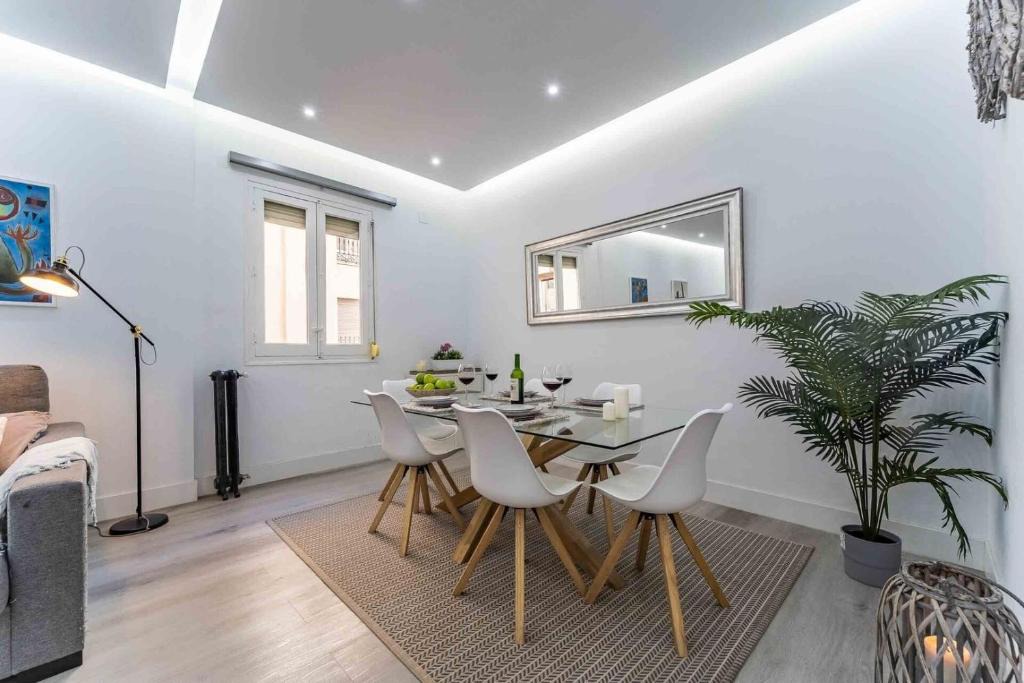 Malasana Apartment | Premium Apartment Heart of the City by TuriVida
