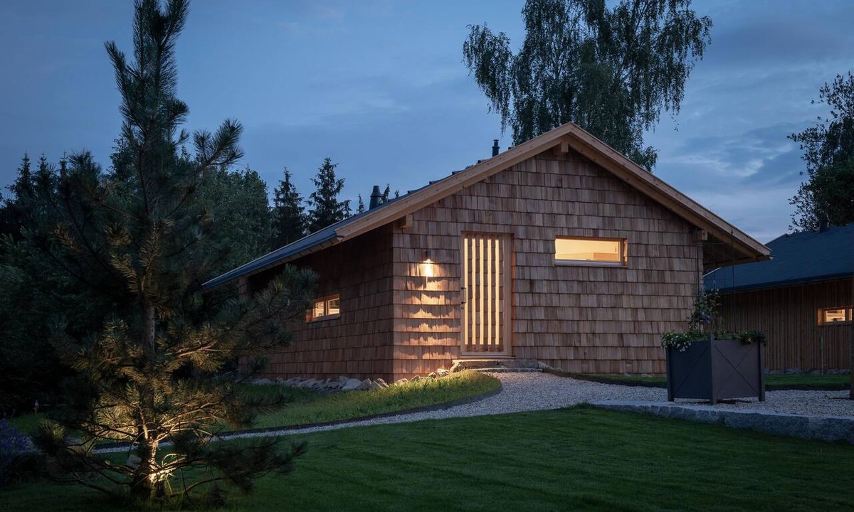 Regen Apartment | Premium Forest Chalet with a Heated Hot Tub and Private Sauna