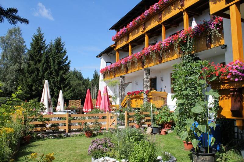 Neukirchen Beim Heiligen Blut Resort | Private room ∙ 1 bedroom ∙ 2 guests
