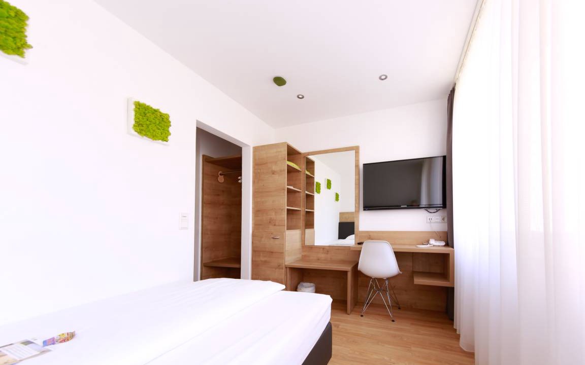 Zirndorf Resort | Private room ∙ 1 bedroom ∙ 1 guest