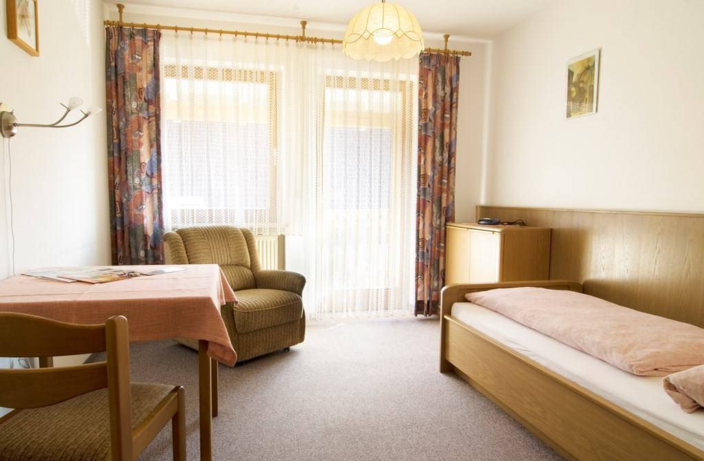 Bad Goegging Resort | Private room ∙ 1 bedroom ∙ 2 guests