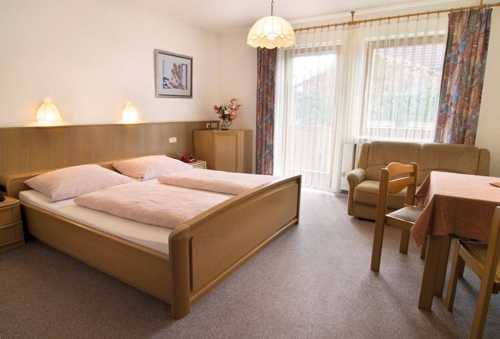 Bad Goegging Resort | Private room ∙ 1 bedroom ∙ 3 guests