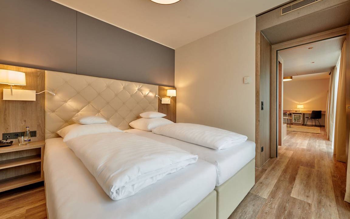 Neutraubling Resort | Private room ∙ 1 bedroom ∙ 4 guests