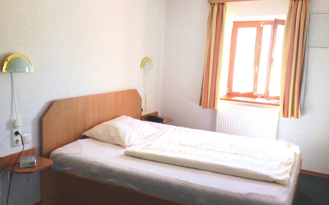 Traunreut Resort | Private room ∙ 1 guest