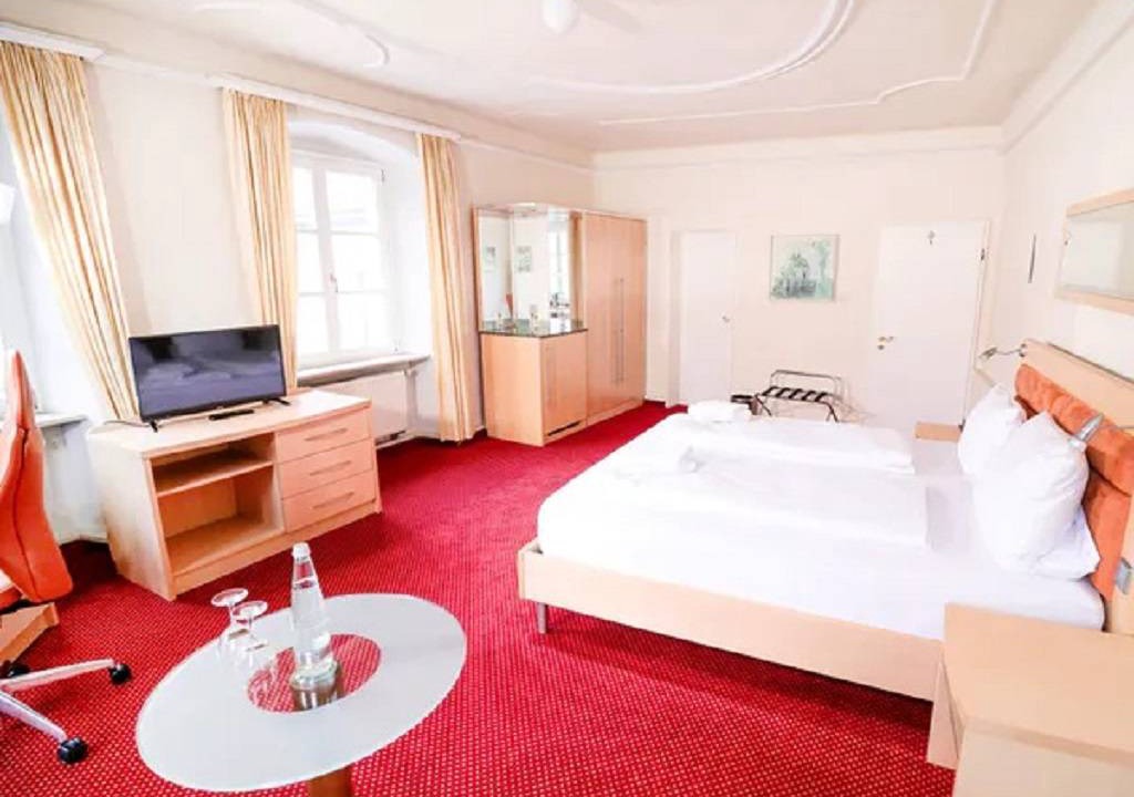 Altstadt Resort | Private room ∙ 2 bedrooms ∙ 4 guests