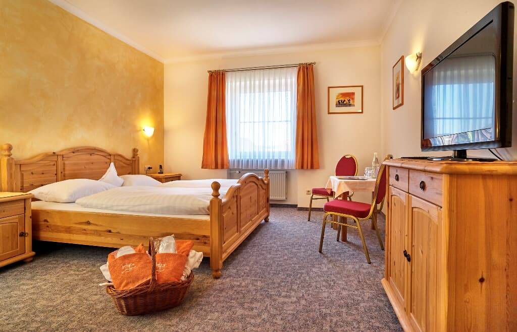Stamsried Resort | Private room ∙ 2 guests
