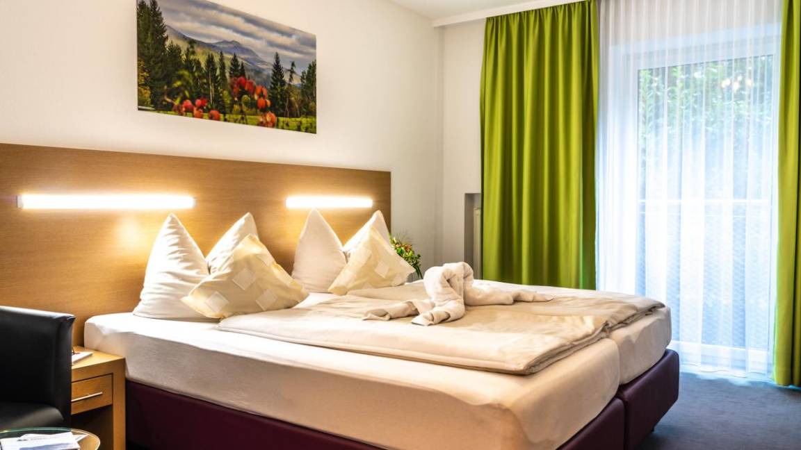 Regen Resort | Private room ∙ 2 guests