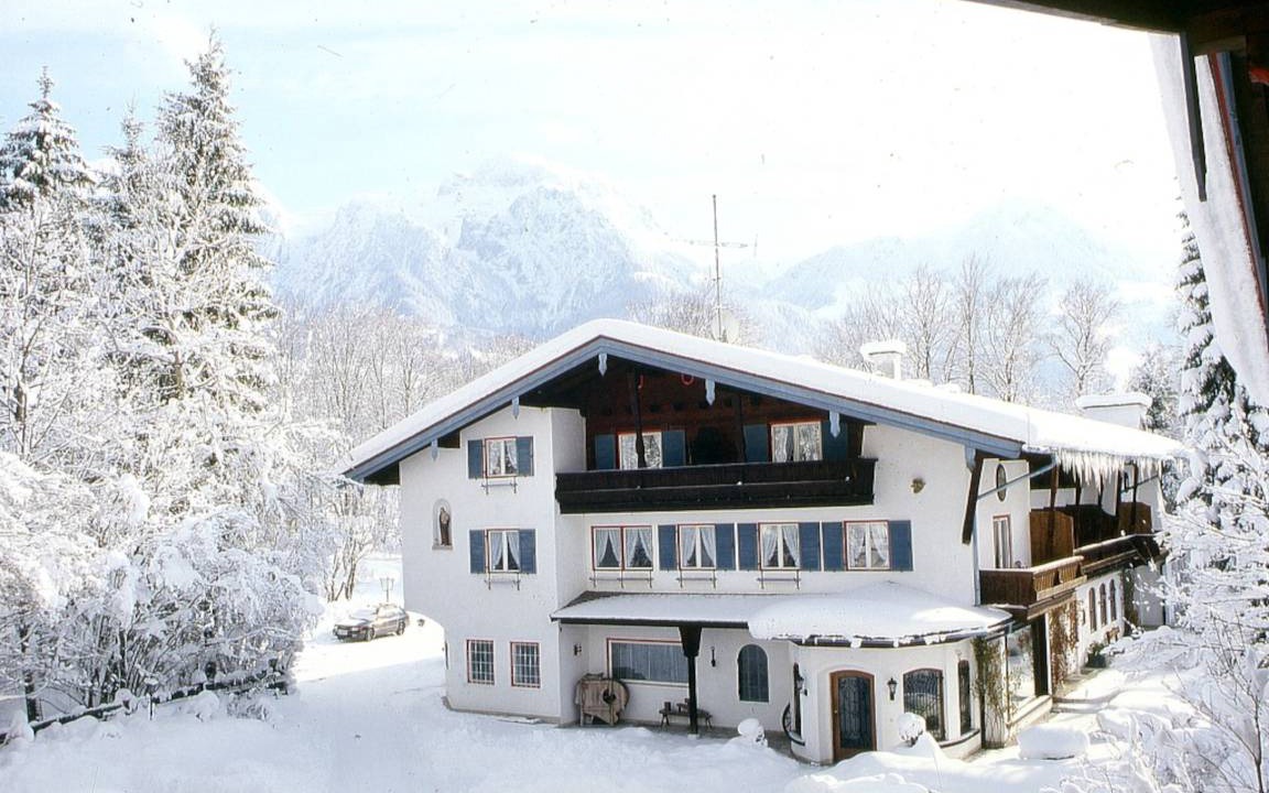 Oberschonau Resort | Private room ∙ 5 guests