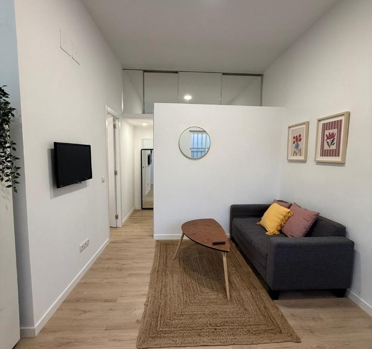San Blas-Canillejas Apartment | Refurbished flat in an excellent location - Longares