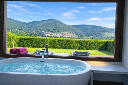 Mos House | Relax natural en Vigo Rural Moss con Jacuzzi y Vistas