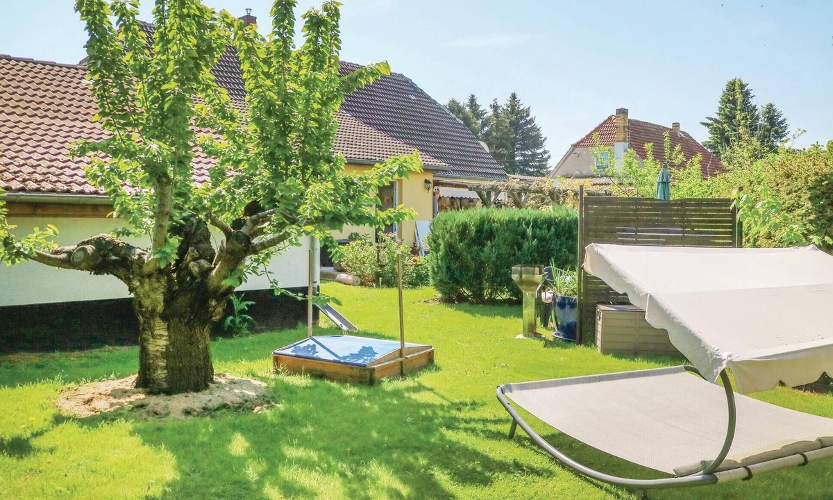 Steffenshagen House | Relaxing in the healthy Baltic Sea air is what the vacation home in Steffenshagen stands for.