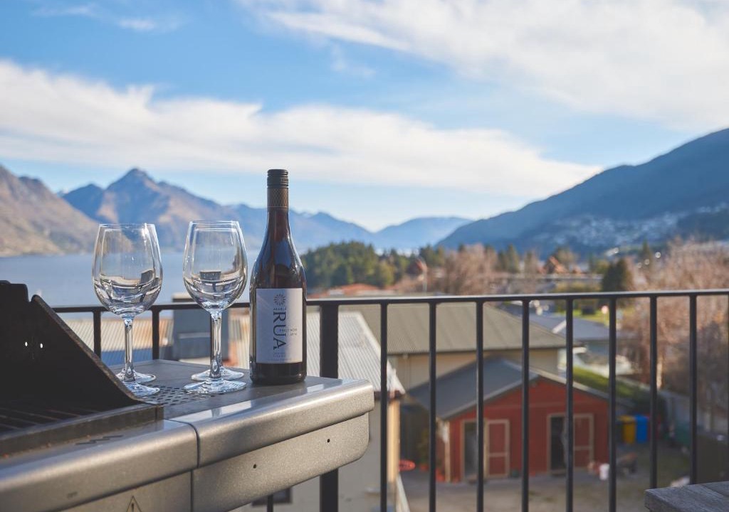 Queenstown Apartment | Ridge View Apartment - Queenstown Apartment