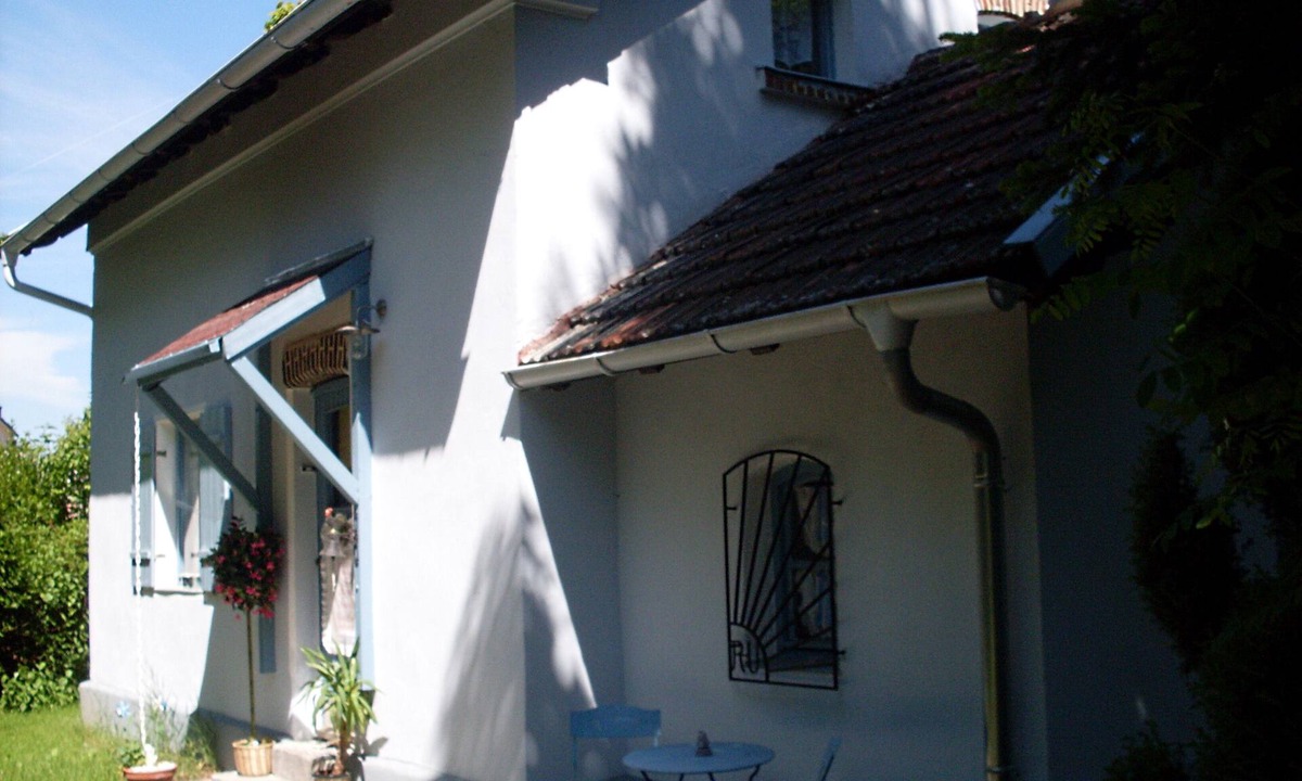 Weiden in der Oberpfalz Apartment | Romantic vacation home (69 sqm) for up to 2 people