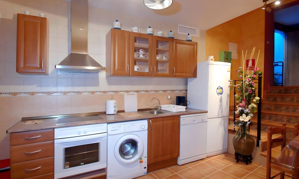 Maluenda House | Room 'Habitación Matrimonio' with Wi-Fi and Air Conditioning