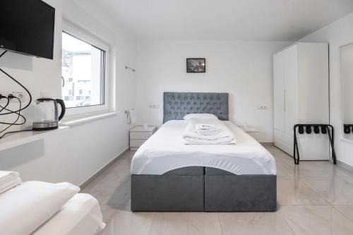Ost House | Rooms by StayStay I 24 Hours Check-In