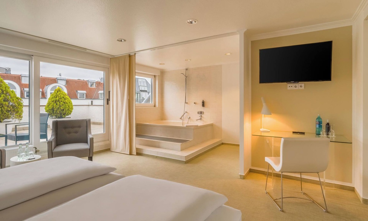 Rodenkirchen Hotel | rugs HOTEL Köln