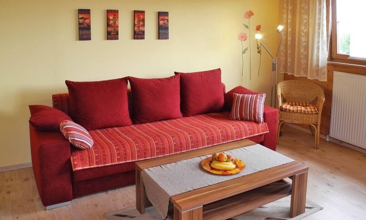 Riedenburg Apartment | Ruhig gelegene FeWo (80qm) im Altmühltal mit Balkon & Spielecke