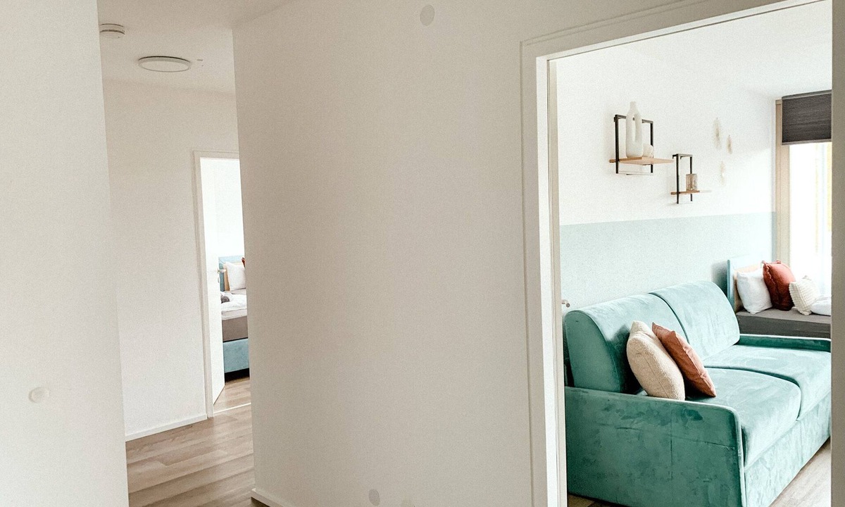 Jakobshof Apartment | Sali Bayreuth 3-room apartment with two balconies