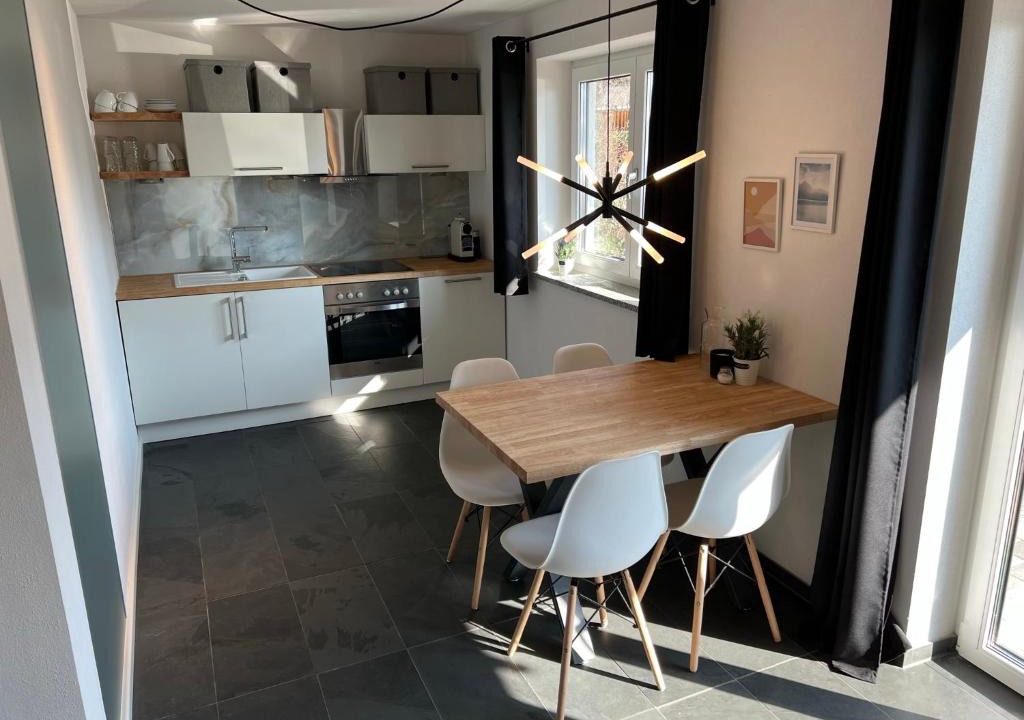Bruckmuehl Apartment | Schöne Designer-Wohnung im Mangfalltal