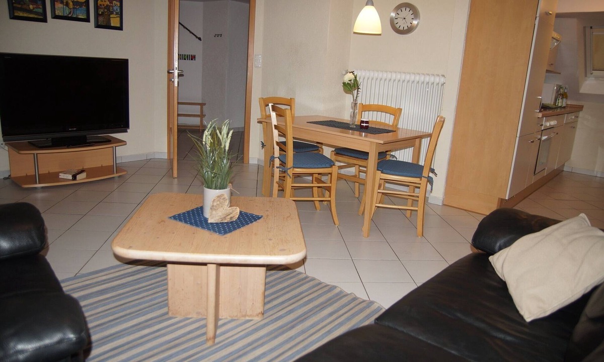 Buchelberg Apartment | Schöne Ferienwohnung (78qm) im Dachgeschoss