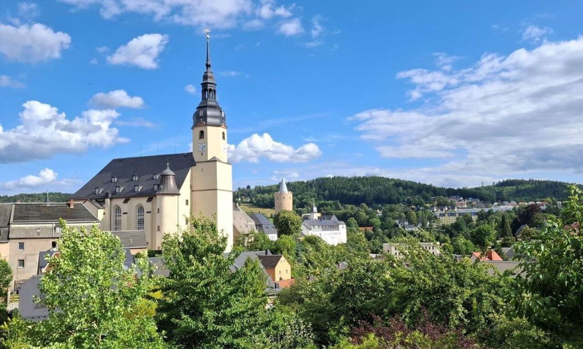Zschopau Apartment | Schlossblick Vacation Rental in the Heart of Zschopau - 55-square-meter vacation rental with