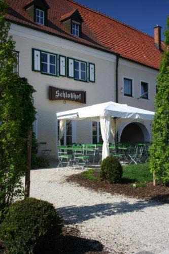 Wolnzach House | Schlosshof anno 1743