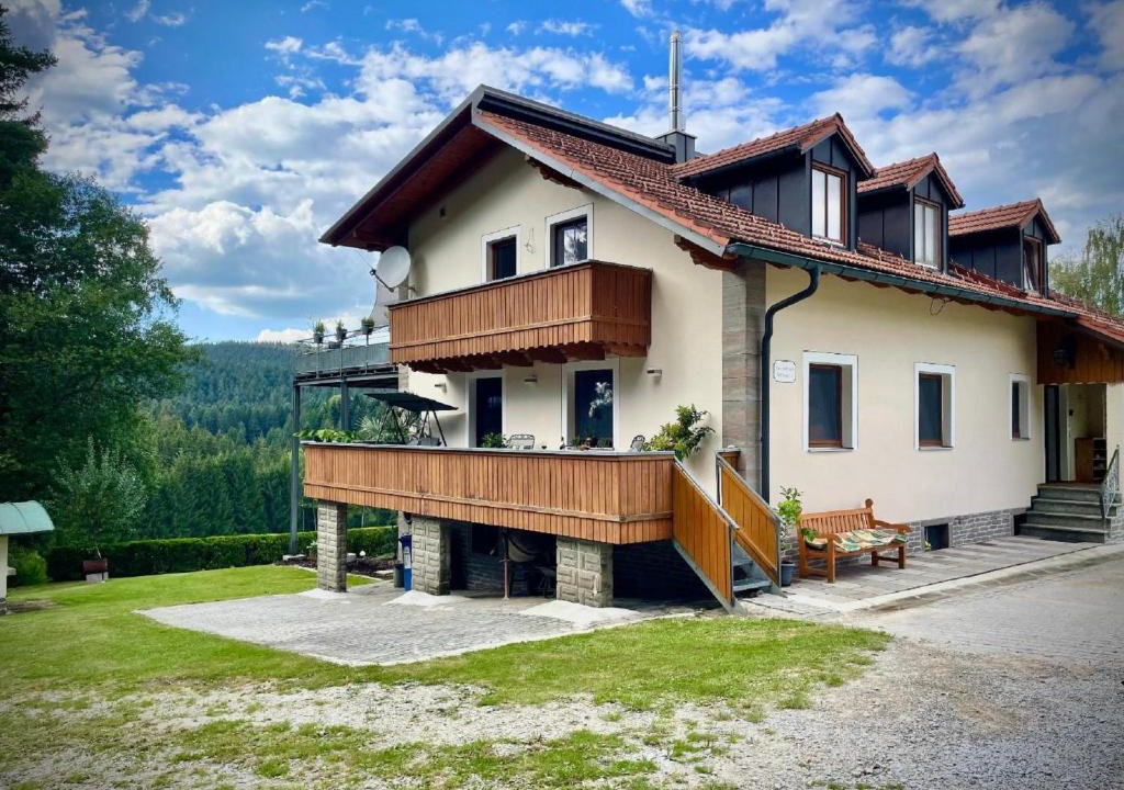 Lam Apartment | Schnecknhaisl