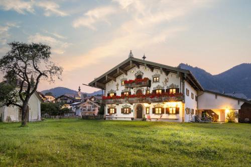 Ruhpolding Apartment | Schwabenbauernhof-Tradition und Moderne erleben