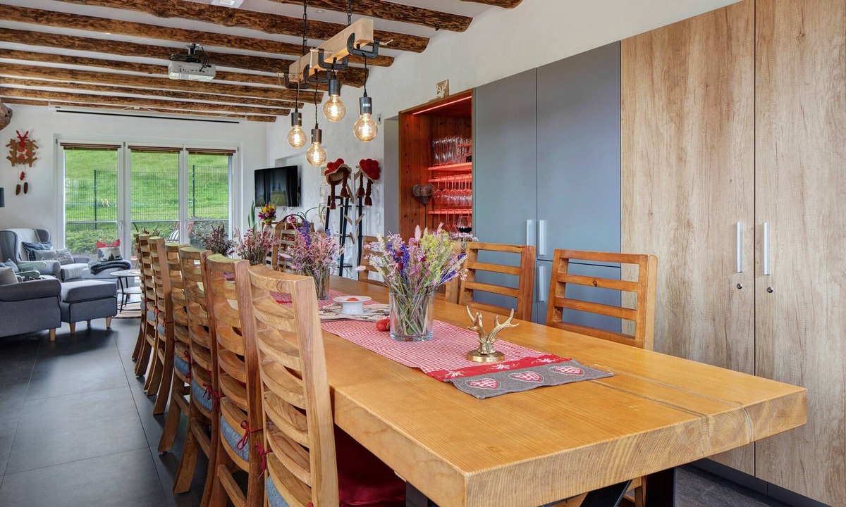 Hofsgrund Apartment | Schwarzwald Flair Apartment with Event Room, Private Terrace & Wi-Fi