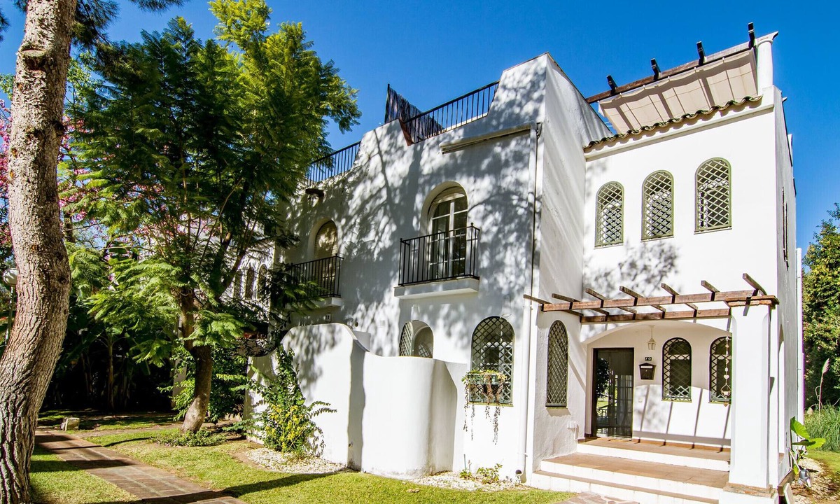 Nueva Andalucia House | SE - Spacious Modern Townhouse in Nueva Andalucia