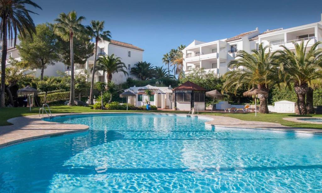 Mijas Apartment | Sea View apartment in posh Miraflores