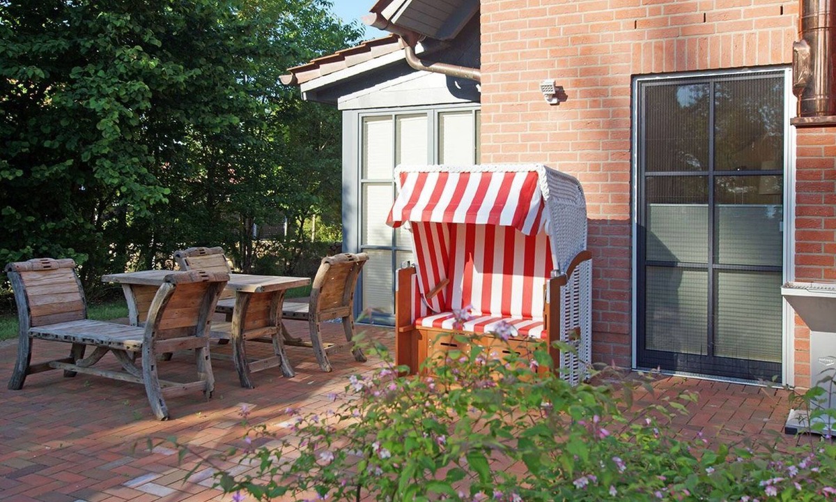 Dobin am See Apartment | Seegang mit eingezäuntem Grundstück by Interhome
