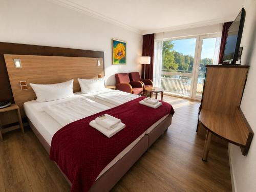Moelln Hotel | Seehotel Schwanenhof