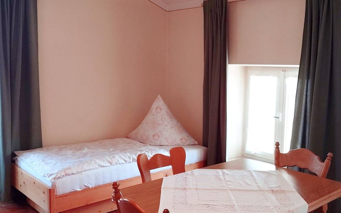 Grabenstatt Other | Shared room ∙ 3 guests