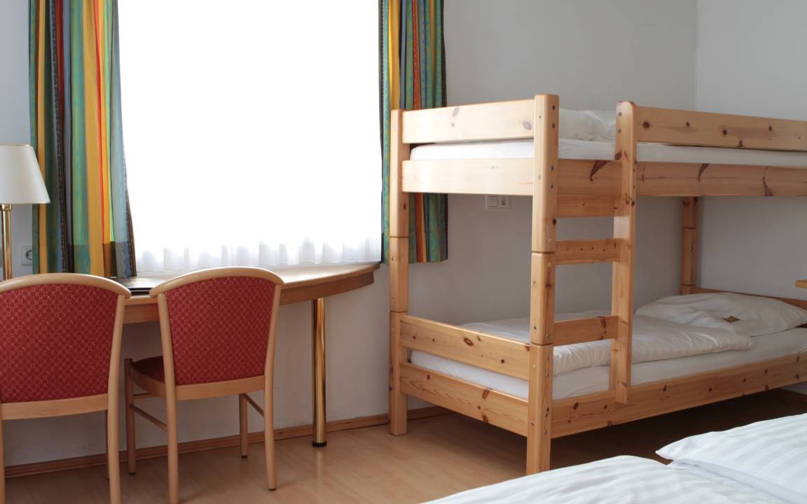 Krumbach Other | Shared room ∙ 5 guests