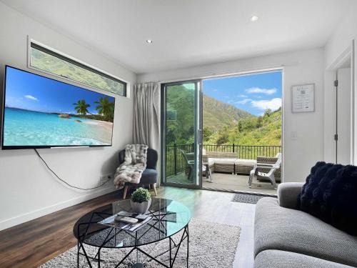 Arthur's Point House | Shotover River 2 Bedrooms Luxury